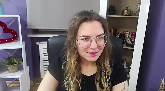 Snapshot of Zoey_Erotic chatting on 01.21.25 Zoey Erotic online show from 01.21.25