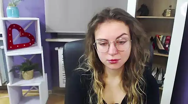Snapshot of Zoey_Erotic chatting on 01.24.25 Zoey Erotic online show from 01.24.25