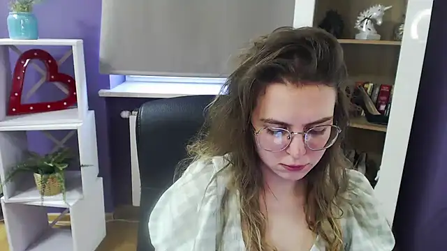 Snapshot of Zoey_Erotic chatting on 02.11.25 Zoey Erotic online show from 02.11.25