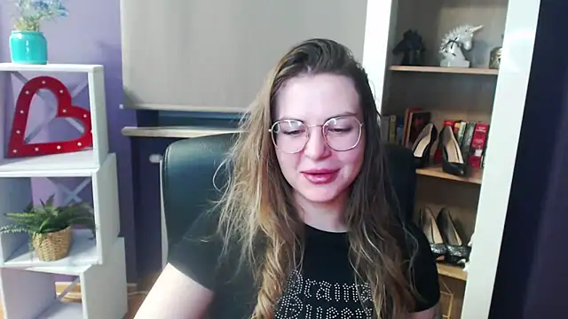 Snapshot of Zoey_Erotic chatting on 02.20.25 Zoey Erotic online show from 02.20.25