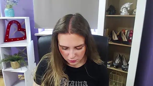 Snapshot of Zoey_Erotic chatting on 03.19.25 Zoey Erotic online show from 03.19.25
