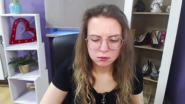 Snapshot of Zoey_Erotic chatting on 03.20.25 Zoey Erotic online show from 03.20.25