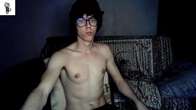 Snapshot of jamismu chatting on 03.21.25 jamismu online show from 03.21.25