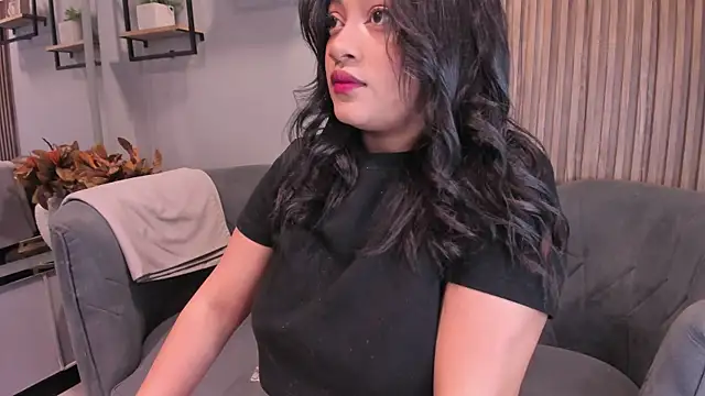 Sariitaa  online show from 11.21.25