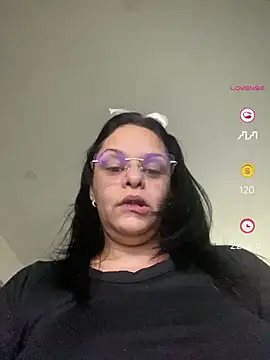 Snapshot of Kataliina chatting on 04.29.26 Kataliina online show from 04.29.26