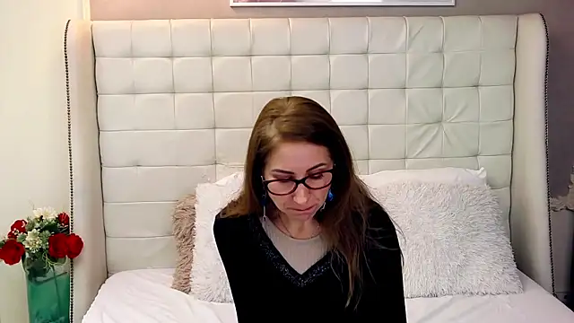 Snapshot of FoxyRamona chatting on 03.08.25 FoxyRamona online show from 03.08.25