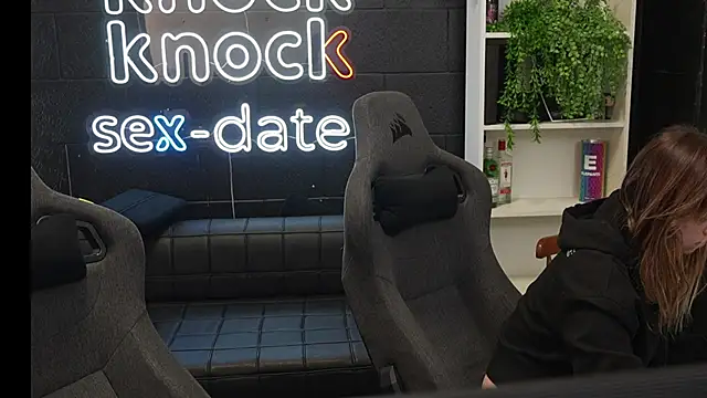 Elnonoykeila77 online show from 10.27.25