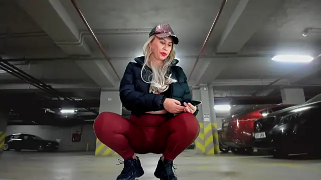 Snapshot of Pandora_Vibes chatting on 03.17.25 Pandora Vibes online show from 03.17.25