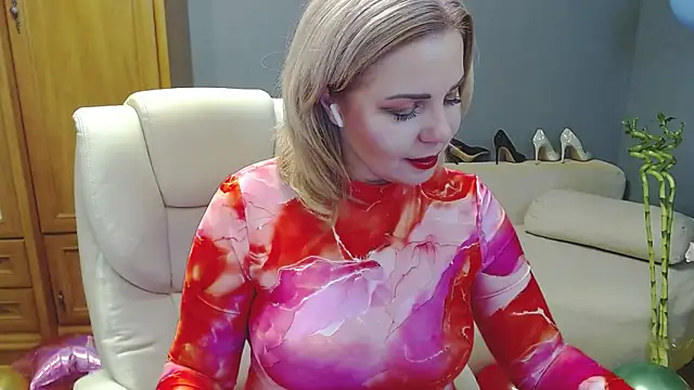 Cute sun online show from 12.14.24