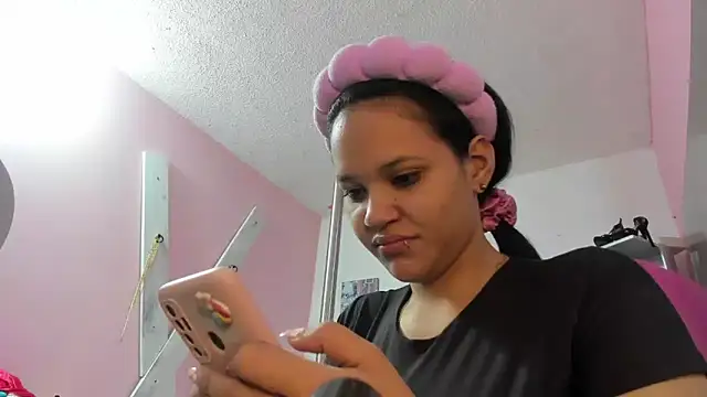 CAMILA--REY online show from 12.04.25