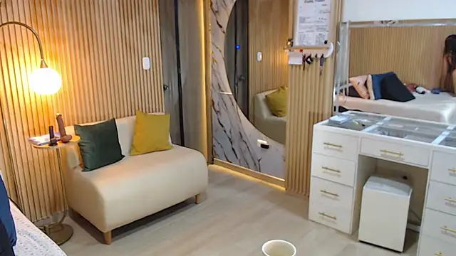 Snapshot of deepieredandwett chatting on 10.04.25 deepieredandwett online show from 10.04.25