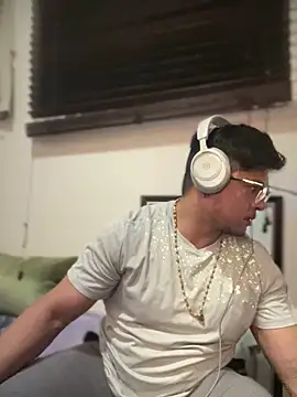 CleanGrey online show from 02.15.26