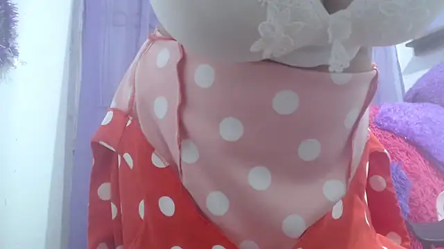 Snapshot of heyline_milf chatting on 11.04.25 heyline milf online show from 11.04.25