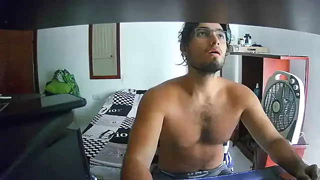 lechero226 online show from 12.02.25