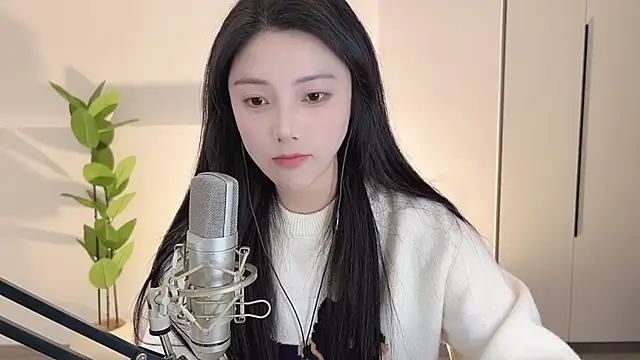 HaagenDazs  online show from 02.21.25