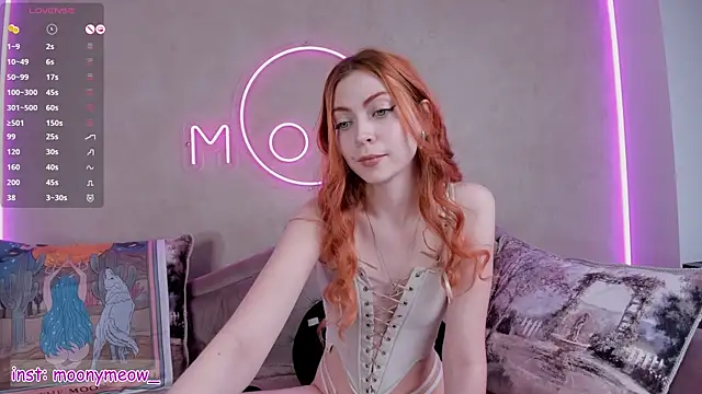 Snapshot of lika_lil chatting on 03.17.25 lika lil online show from 03.17.25