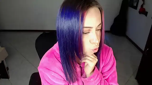 Snapshot of charlottezoe15 chatting on 02.17.26 charlottezoe15 online show from 02.17.26