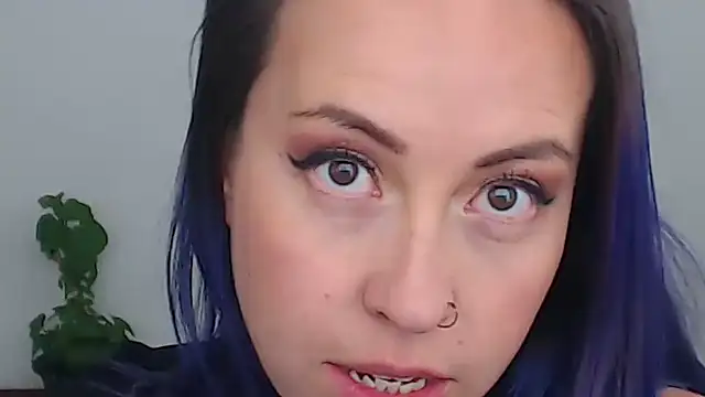 charlottezoe15 online show from 06.12.26