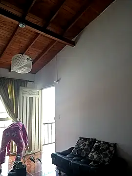 LunaZambrano online show from 02.15.25