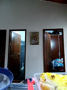 LunaZambrano online show from 10.30.25