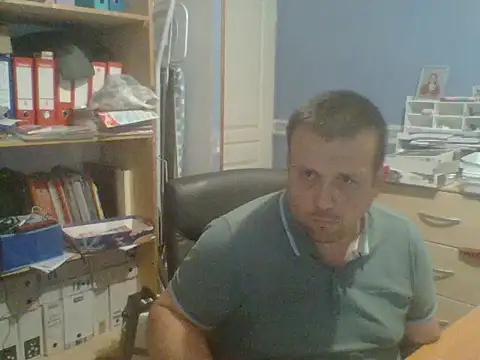 manubm03 online show from 05.06.26