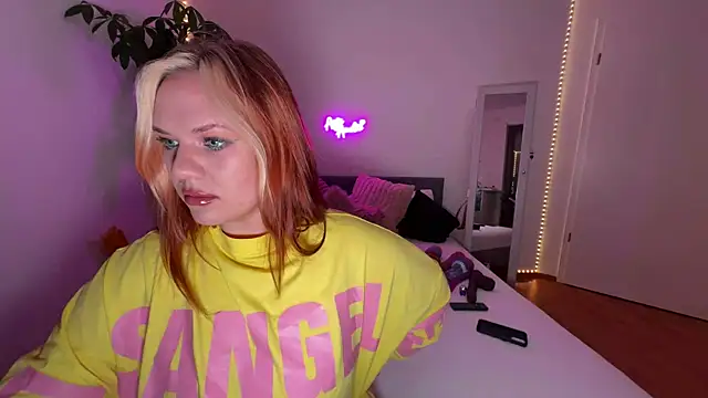 AnjaAmelia online show from 09.08.25