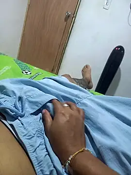 annie-19 online show from 11.27.25