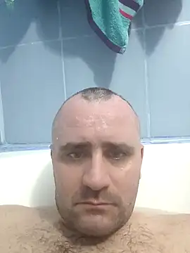 Snapshot of Govora chatting on 01.30.25 Govora online show from 01.30.25