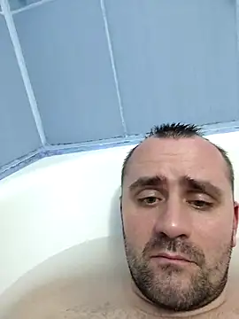 Snapshot of Govora chatting on 03.04.25 Govora online show from 03.04.25