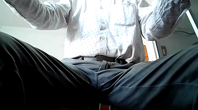 Snapshot of manan28 chatting on 12.28.24 manan28 online show from 12.28.24