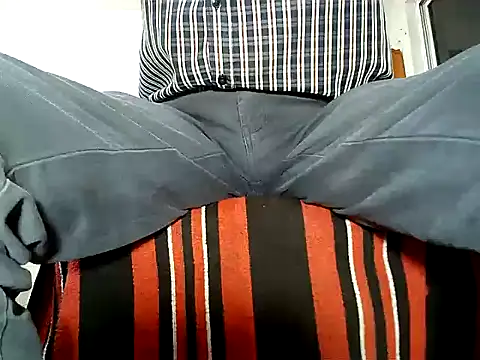 Snapshot of manan28 chatting on 11.06.25 manan28 online show from 11.06.25