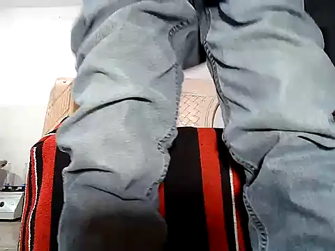 Snapshot of manan28 chatting on 11.11.25 manan28 online show from 11.11.25