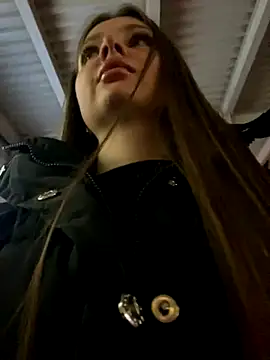 KrisMagnoly online show from 10.20.25