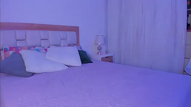 mia hank online show from 01.20.25