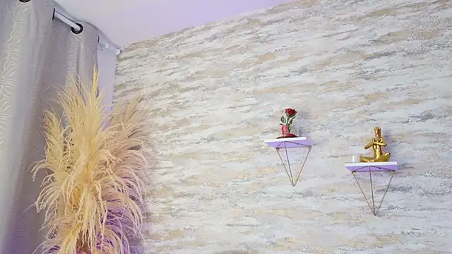 Lea Foster online show from 03.11.25