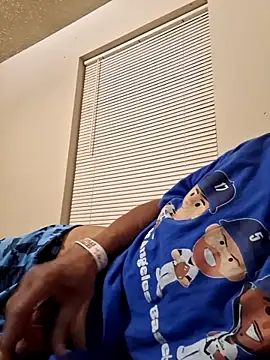 Snapshot of Fonzarelli chatting on 09.29.25 Fonzarelli online show from 09.29.25