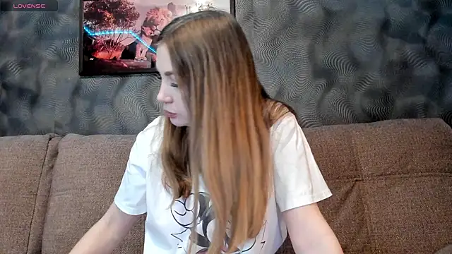 CassieMils online show from 02.28.25