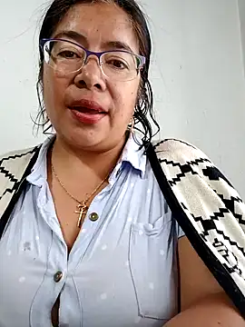   valentina18 online show from 12.28.24