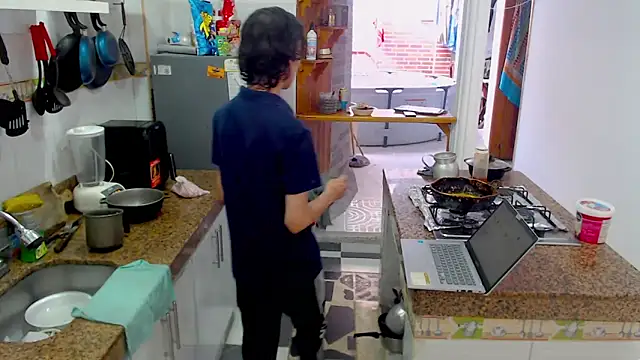 LAICK 01 online show from 11.25.25