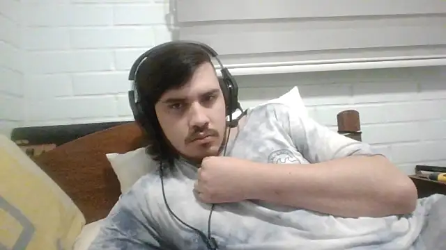 hung weeb online show from 10.27.25