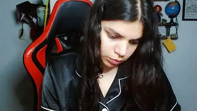 Nikkykora15 online show from 02.16.25