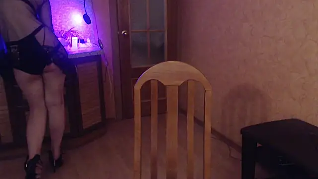 Snapshot of Sonitka chatting on 12.08.24 Sonitka online show from 12.08.24