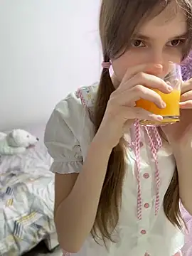 elikako online show from 04.18.26