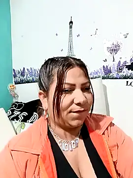 Snapshot of Alyona21 chatting on 12.02.24 Alyona21 online show from 12.02.24