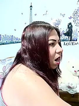 Snapshot of Alyona21 chatting on 01.18.25 Alyona21 online show from 01.18.25