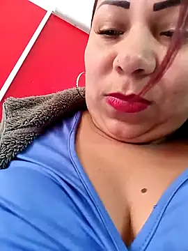 Snapshot of Alyona21 chatting on 03.21.25 Alyona21 online show from 03.21.25