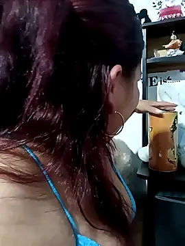 Snapshot of Alyona21 chatting on 10.22.25 Alyona21 online show from 10.22.25