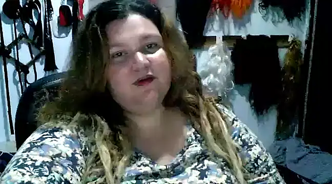 Snapshot of squirt322bbw chatting on 01.26.25 squirt322bbw online show from 01.26.25
