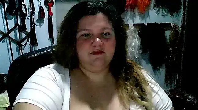 Snapshot of squirt322bbw chatting on 02.16.25 squirt322bbw online show from 02.16.25