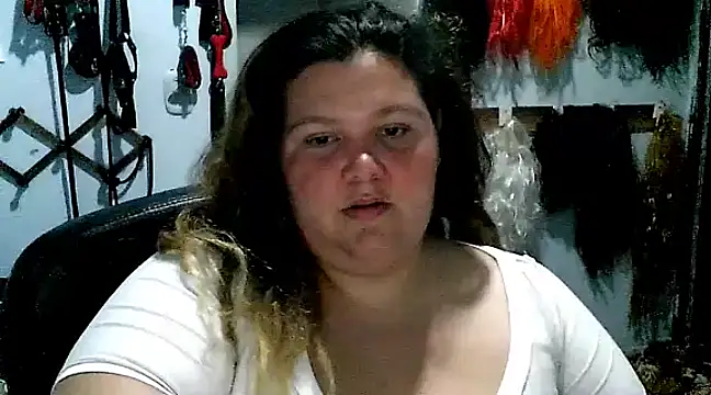 Snapshot of squirt322bbw chatting on 02.17.25 squirt322bbw online show from 02.17.25